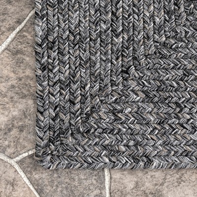 Charcoal Gray Round Braided Synthetic Indoor/Outdoor Rug