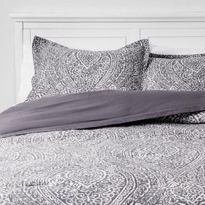 Full/Queen Paisley Ogee Comforter Set Gray - Threshold