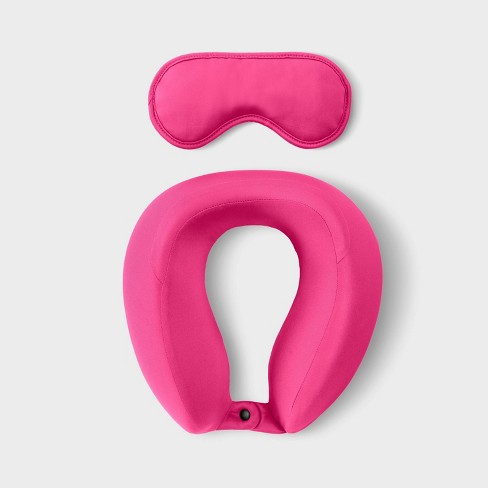 Airplane neck outlet pillow target