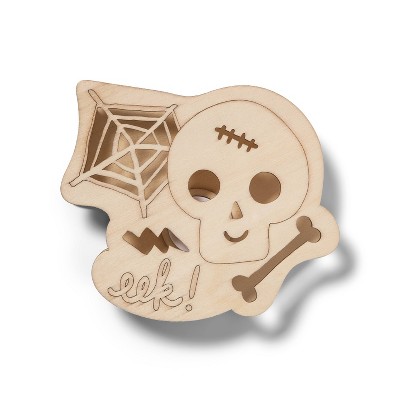 Lit Wood Skull Spooky - Mondo Llama™