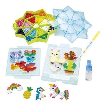 AquaBeads Jumbo Arts & Crafts Set for Children in Day on The Farm Theme -  Over 3,500 Beads & 2 Display Stands