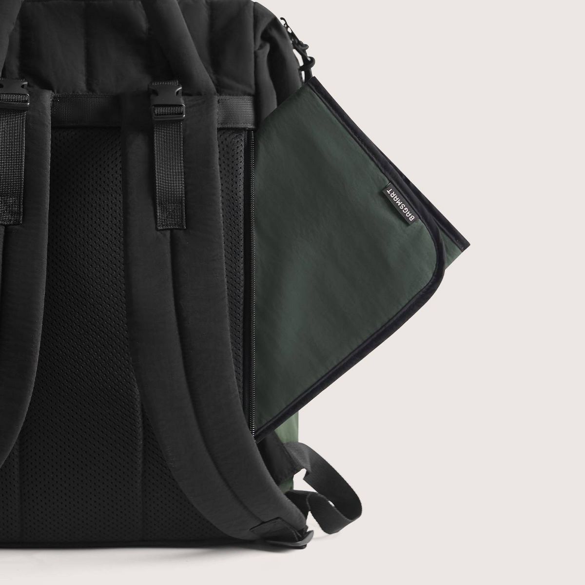 Bagsmart 25L Walker Featherlight Travel Diaper Backpack - thumbnail 5