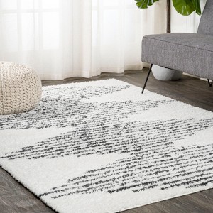 Elm Diamond Stripe Geometric Shag Indoor Area Rug - JONATHAN Y - 1 of 4