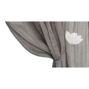 Evideco French Home Goods Magnetic Tulip Curtain Tieback – Elegant Resin Design with Strong Magnet - 1 of 4