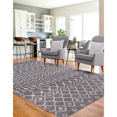 Light Gray Rectangular Trellis Synthetic Area Rug 5' x 8'