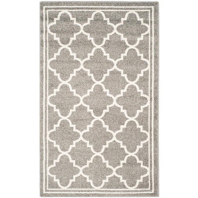 dark grey/beige