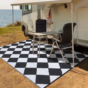 Outdoor patio rug, plastic straw. Waterproof, reversible, modern geometric trellis. For porch, RV, backyard, pool, picnic, beach, camping - 1 of 4