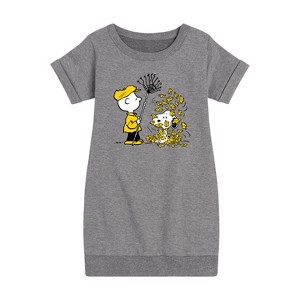 - Peanuts - Charlie Brown Snoopy Fall Leaves Graphic Short Sleeve Fleece Dress - 1 of 4
