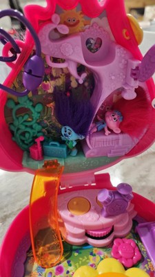 ​Polly Pocket & DreamWorks Trolls Compact Playset with Poppy & Branch Dolls  & 13 Accessories, Collectible Toy Inspired by Trolls Band Together