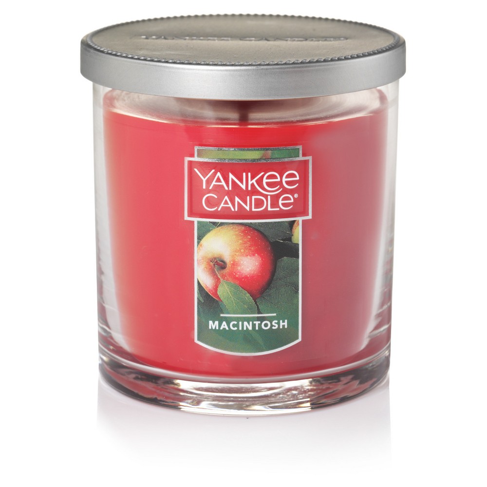 UPC 609032688134 Yankee Candle Macintosh Small Tumbler 7.0 oz Candle