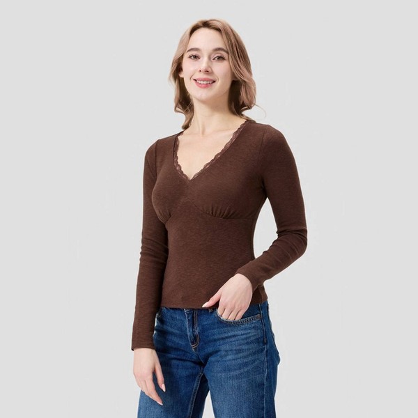 Playera de escote en V de manga larga con encaje para mujer - A New Day™ 3