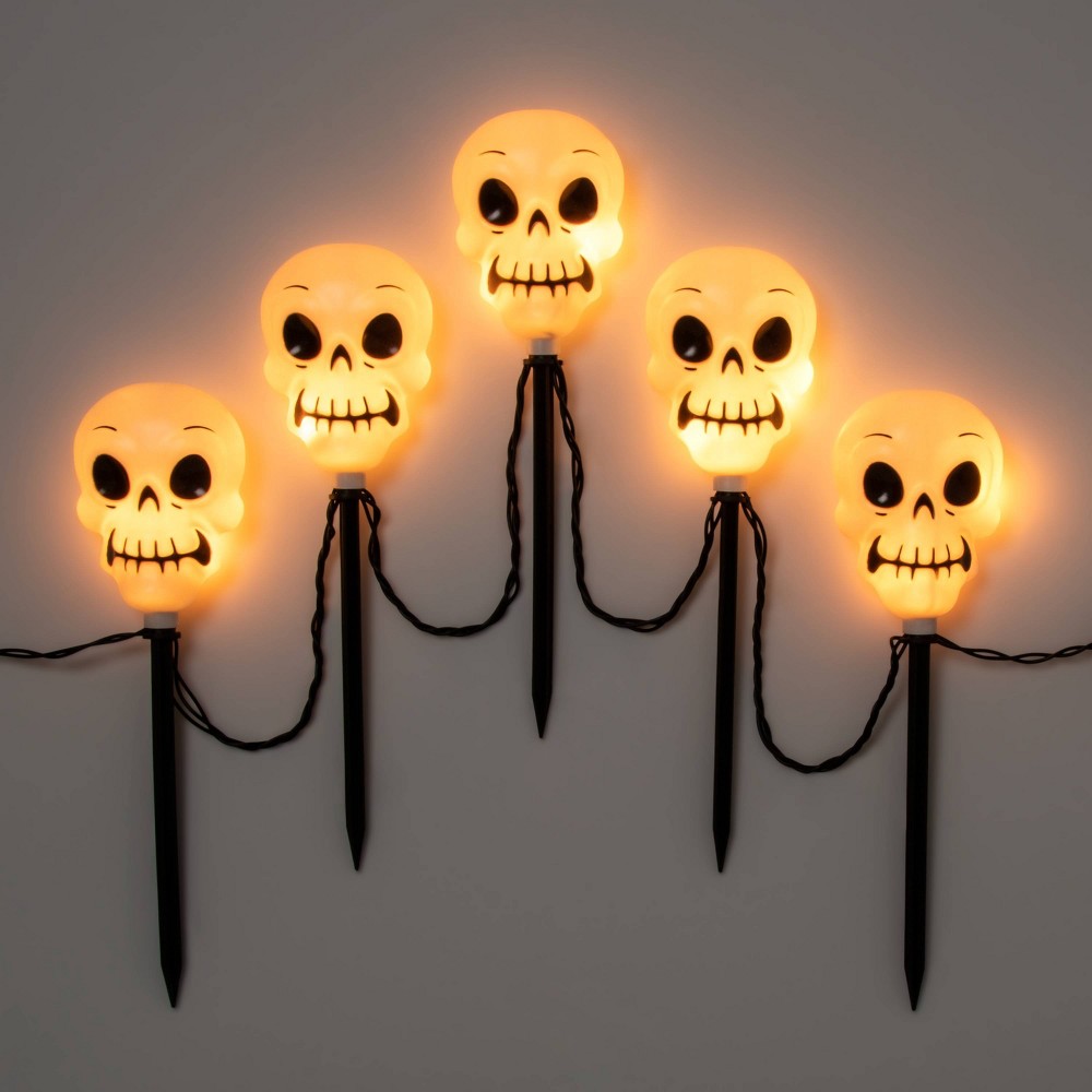 Halloween 5ct Incandescent Clear Skull Halloween Pathway Stake Lights - Hyde & EEK! Boutique