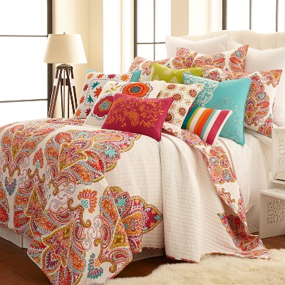 cream quilt bedding