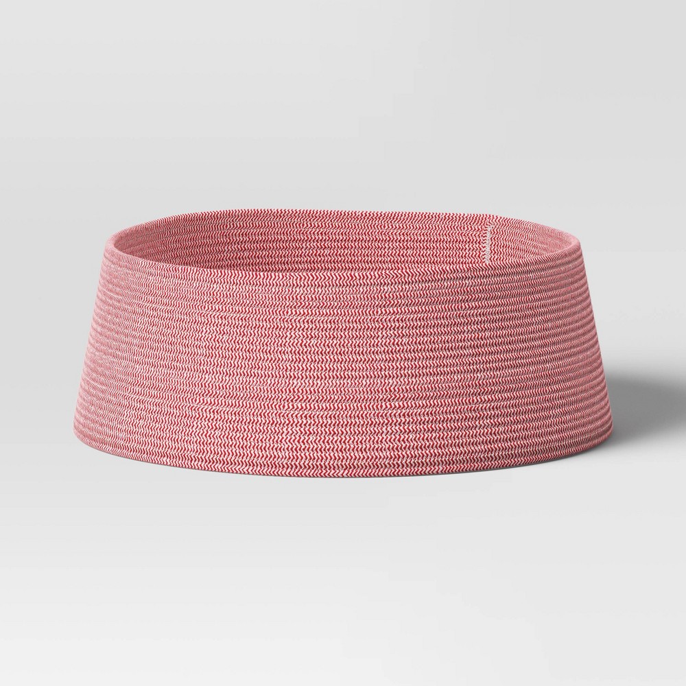 26" rope roll-up christmas tree collar red/white - wondershop