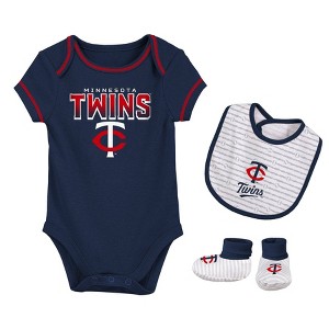 MLB Minnesota Twins Infant Boys' Short Sleeve Layette Set - 1 of 4