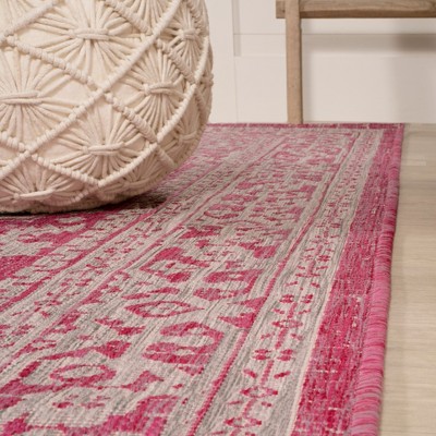 Sinjuri Medallion 63'' Round Gray Synthetic Indoor/Outdoor Rug