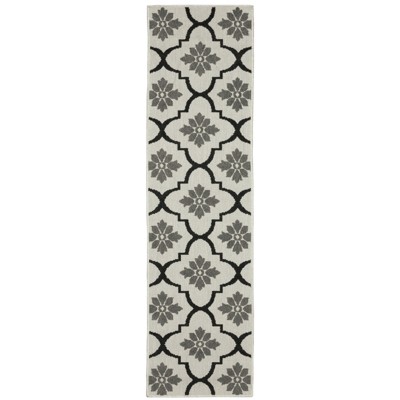 Oriental Weavers Torrey 5562E Light Grey/ Black Indoor/Outdoor Area Rug - 1'10" x 7'3"
