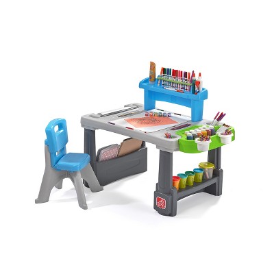 step 2 deluxe master art desk