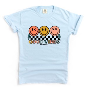 Simply Sage Market S.W.Smiley Checkered Good Vibes Smiley Face Garment Dyed Tee - 1 of 4