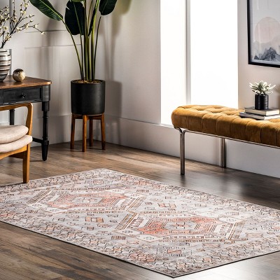 Light Gray Tribal Motif Washable Area Rug