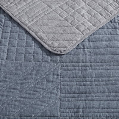 Casual Comfort King Cotton Quilt Set in Washed Denim Blue with Reversible Chrome Gray