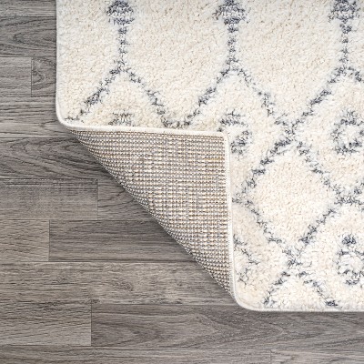 Cream/Gray Moroccan Trellis 4' x 6' Plush Area Rug