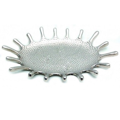 HomeRoots 13" Silver Oval Stainless Steel Hammered Indoor Outdoor Handmade Serving Tray