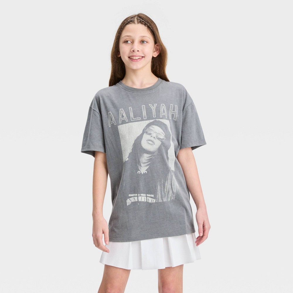 Girls' Oversized 'Aaliyah' Graphic T-Shirt - art class™ Gray XL