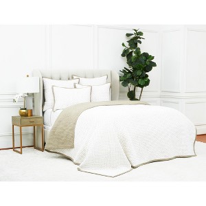 EY Essentials Hanima French Grey Queen Quilt - 1 of 2