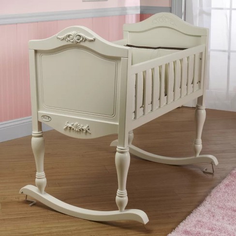 Degeorge oval rocking clearance bassinet with bedding