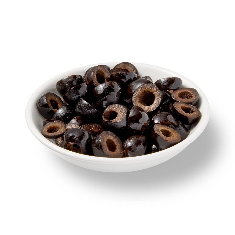 Sliced Ripe Black Olives - 2.25oz - Market Pantry&#8482;, 2 of 6