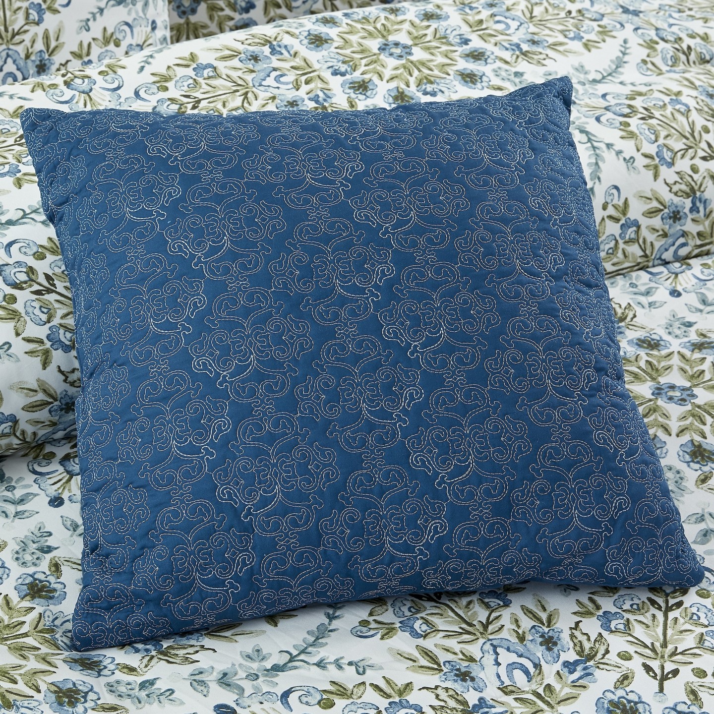Комплект с одеялом Modern Threads Matisse 5-pc Reversible Printed Comforter Set — фото 5