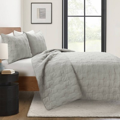 King Gray Cotton Reversible Hexagon Honeycomb Quilt Set
