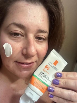  La Roche-Posay Anthelios Clear Skin Dry Touch Protector solar  SPF 60, protector solar facial sin aceite para piel propensa al acné, no  causa brotes, no graso, libre de oxibenzona, 3.0 onzas