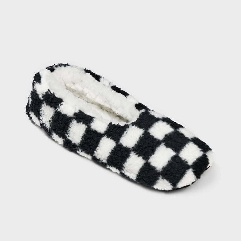 Girls' Checkered Slipper Socks - art class™ Black/White, 1 of 5