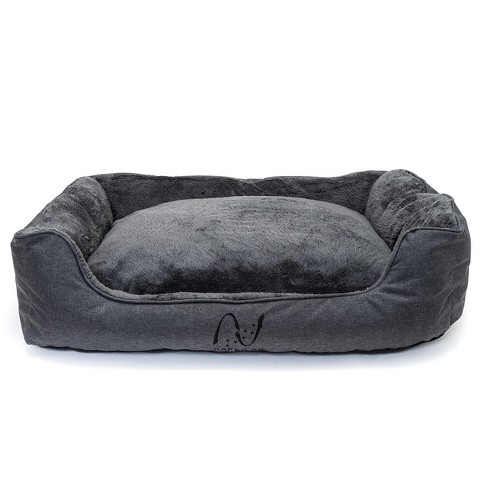 Dog bed with zip off outlet cover