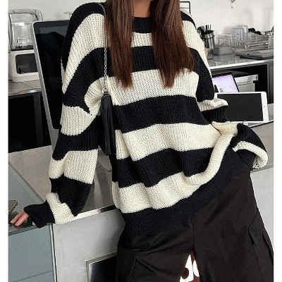 ITAFIT Black and White Striped Knit Sweater