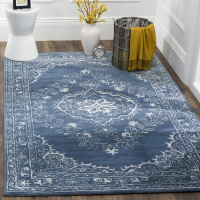 Elegant Blue Woolen Bliss 4' x 6' Hand-Tufted Area Rug