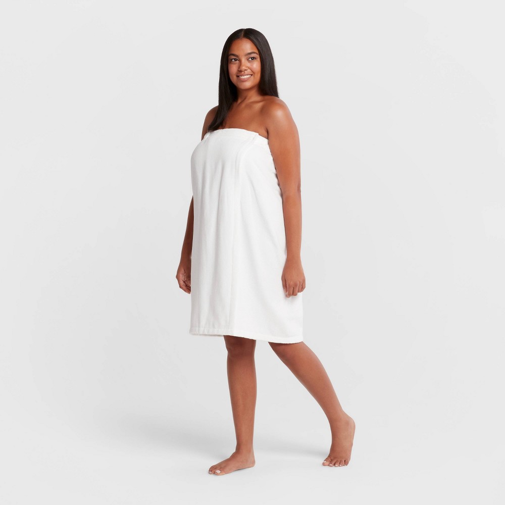 Bath Body Wrap White - Room Essentials™