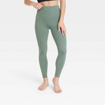 Danskin Now Fitted Dri-More Green Fade Stripe Capri Activewear Pants Size M