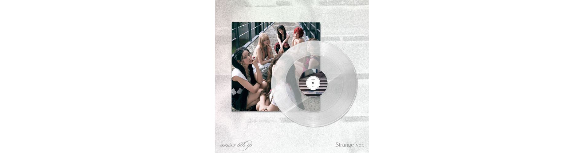 NMIXX - Strange Muse (Strange Ver.) (Limited Edition Clear Vinyl Glitter Photo / Photo Card)