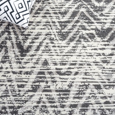 Gray Chevron Rectangular Synthetic Indoor/Outdoor Area Rug
