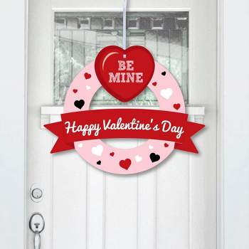 Big Dot of Happiness Conversation Hearts - Outdoor Valentine's Day Party Decor - Front Door Wreath