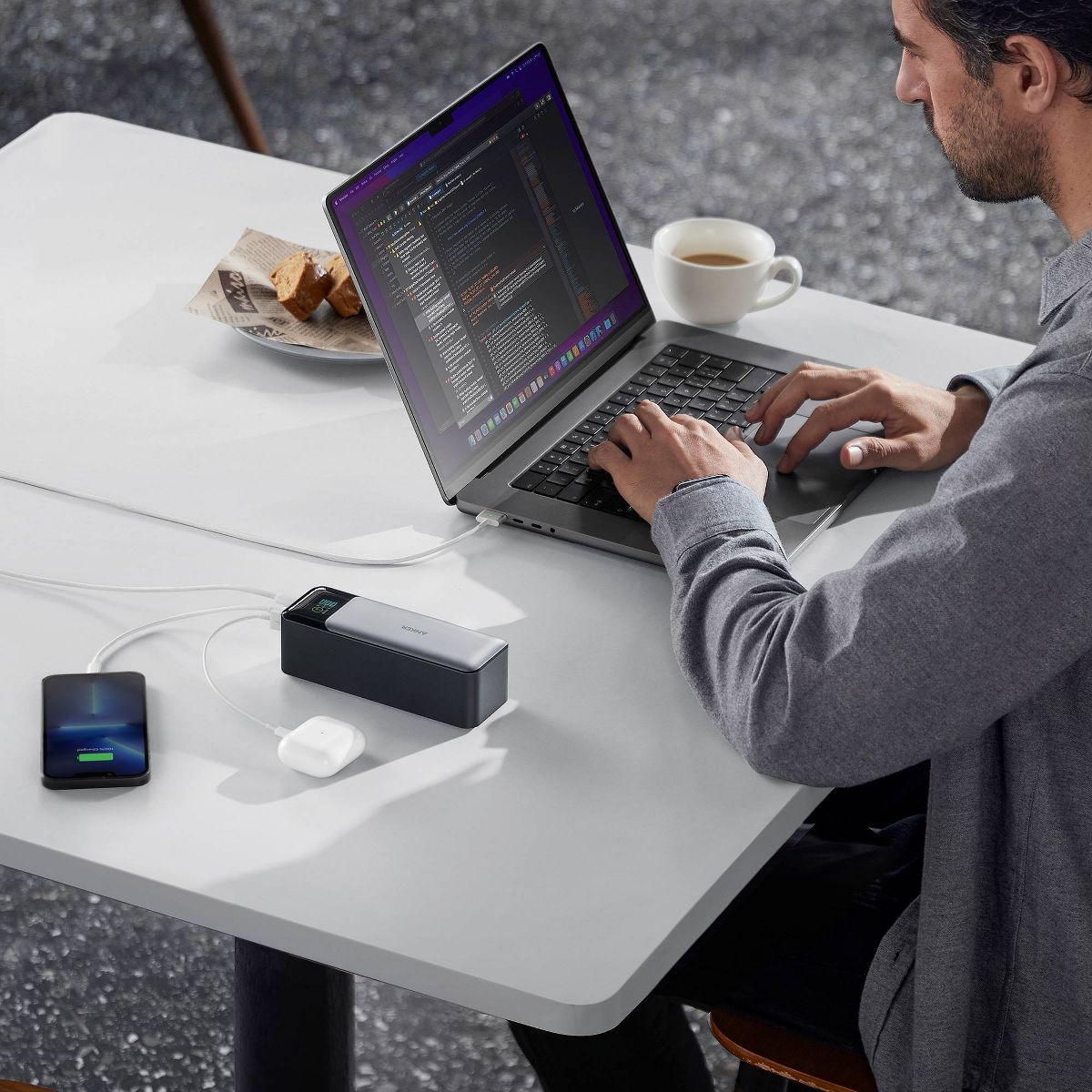 Anker 24000mAh 140W GaN Prime Power Bank - Silver: USB & USB-C Charging, Quick Charge - thumbnail 6