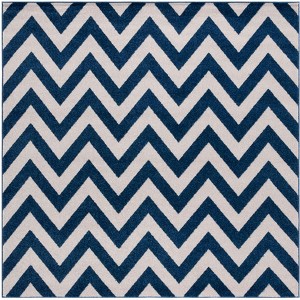 Amherst AMT419 Power Loomed Indoor Rugs - Safavieh - 1 of 4