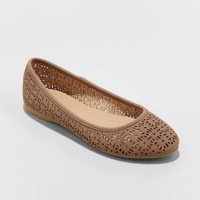 target flat shoes