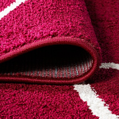 Red Diamond Trellis 4' x 6' Synthetic Area Rug