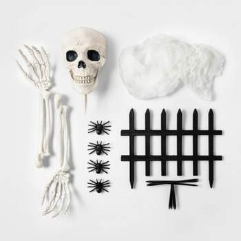18pc Cemetery Scene Setter Kit Halloween Decorative Prop - Hyde & EEK! Boutique™