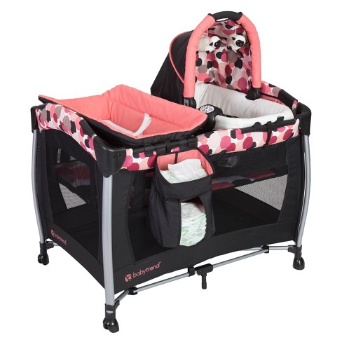 Baby trend pack outlet and play with bassinet