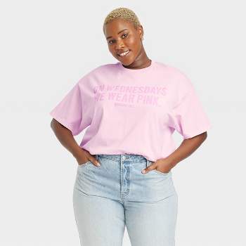 Women's Mean Girls On Wednesdays We Wear Pink Short Sleeve Graphic T-Shirt - Pink